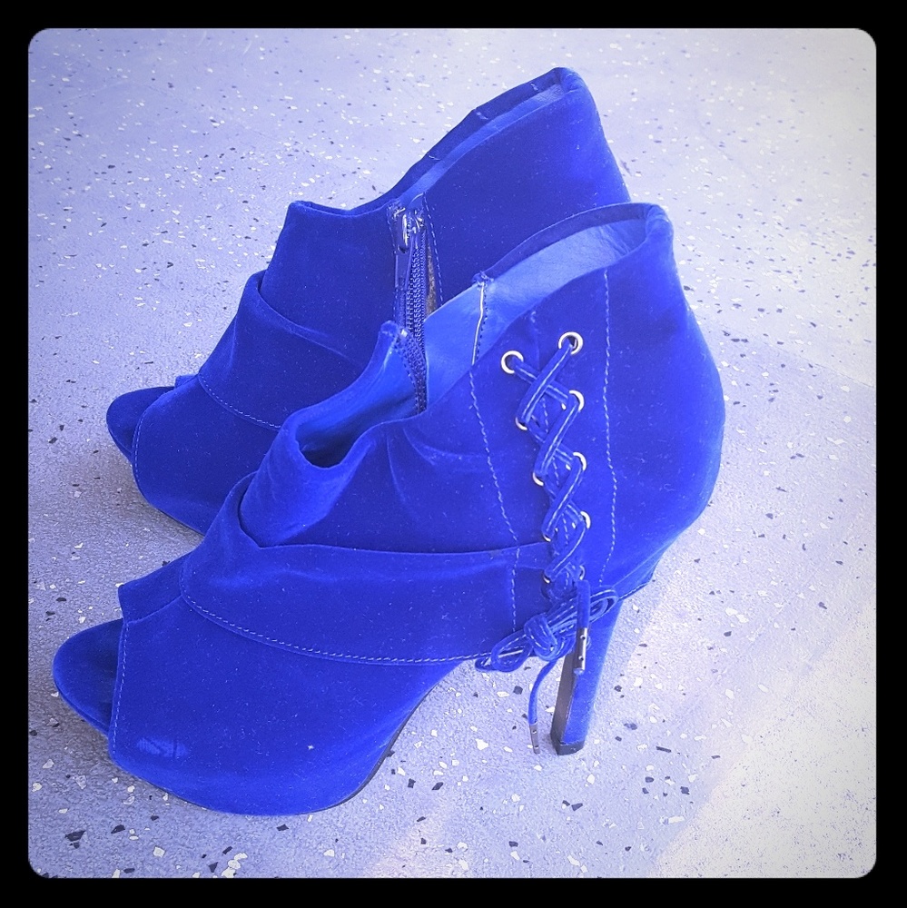 Blue velvet heels size 7
